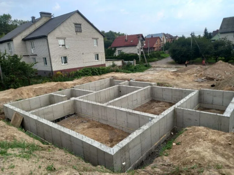 Возведение ленточных фундаментов